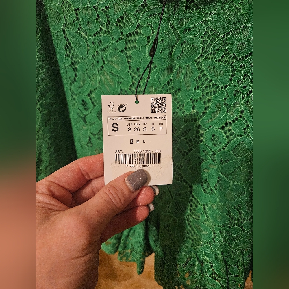ZARA SMALL GREEN LINED LACE SHORTS - Picture 16 of 16